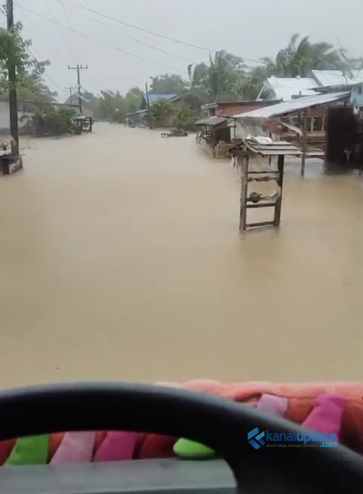 Singkuang Terendam Banjir, Ali Mutiara Rangkuti Soroti Pendangkalan Sungai MBG Akibat PETI