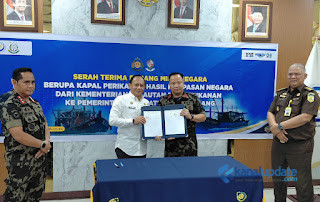 Pemkab Deli Serdang Terima Dua Kapal Rampasan Negara dari PSDKP Belawan