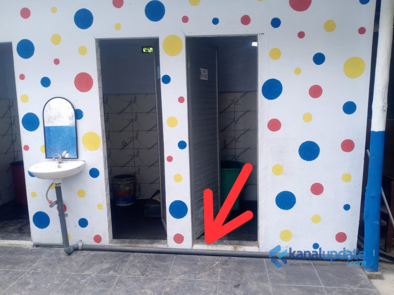Diduga Asal jadi dan minim transparansi , Rehabilitasi Toilet Sekolah SDN105349 di Paluh Kemiri Cederai Program Unggulan Bupati.   &lrm;