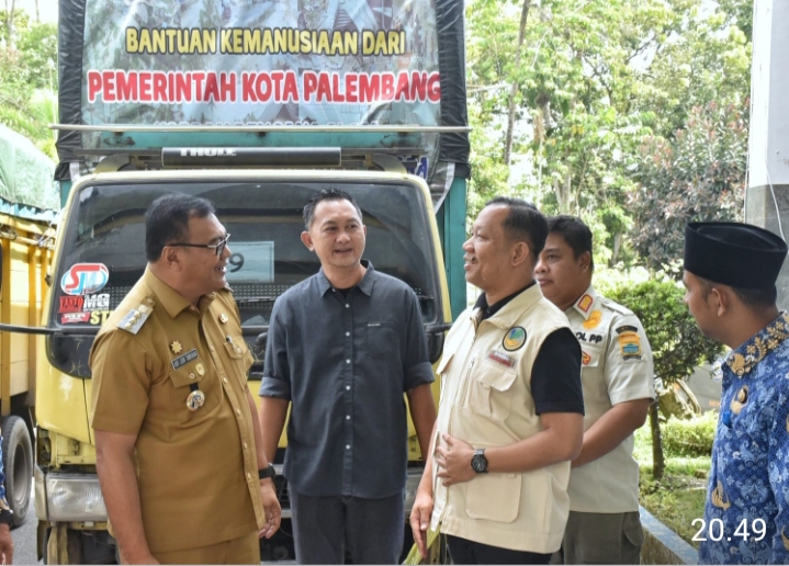 Pemkab Deliserdang Terima 3 Truk Bantuan Sembako Untuk Terdampak Bencana Dari Pemkot Palembang