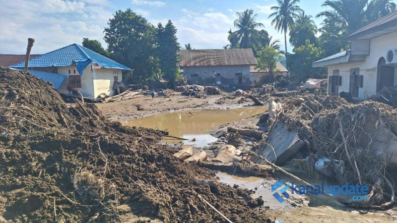Satu Pekan Mencekam di Aceh Tamiang: Gelap Gulita, Penjarahan, dan Bau Bangkai Menyengat &ldquo;Seperti Kota Zombie&rdquo;