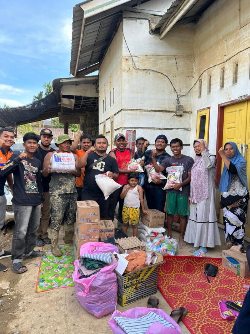 RELAWAN SEKAWAN LIMA PEDULI BENCANA SALURKAN BANTUAN KE ACEH TAMIANG