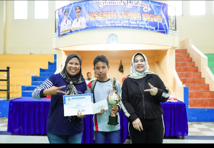 Ketua TP PKK Deliserdang Tutup Turnamen Catur Tingkat Pelajar