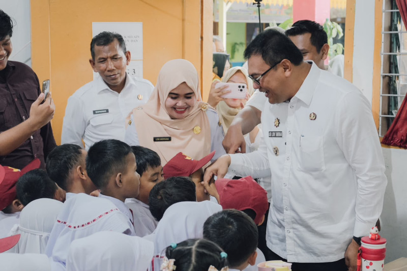 Bupati Tinjau Pembangunan Ruang Kelas Baru SD Negeri 101921 Beringin